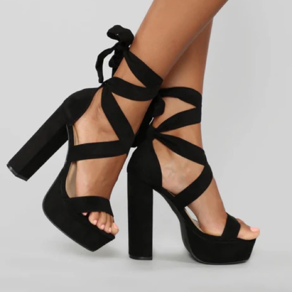 NWOT Fashion Nova Lace Up Platform Block Heels